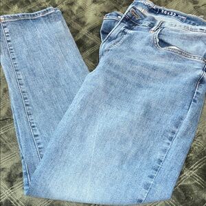 Arizona Jean Company Men's Light Blue Skinny Jeans